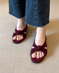 Simple Versatile Wedge Sandals That Are Easy On The Feet