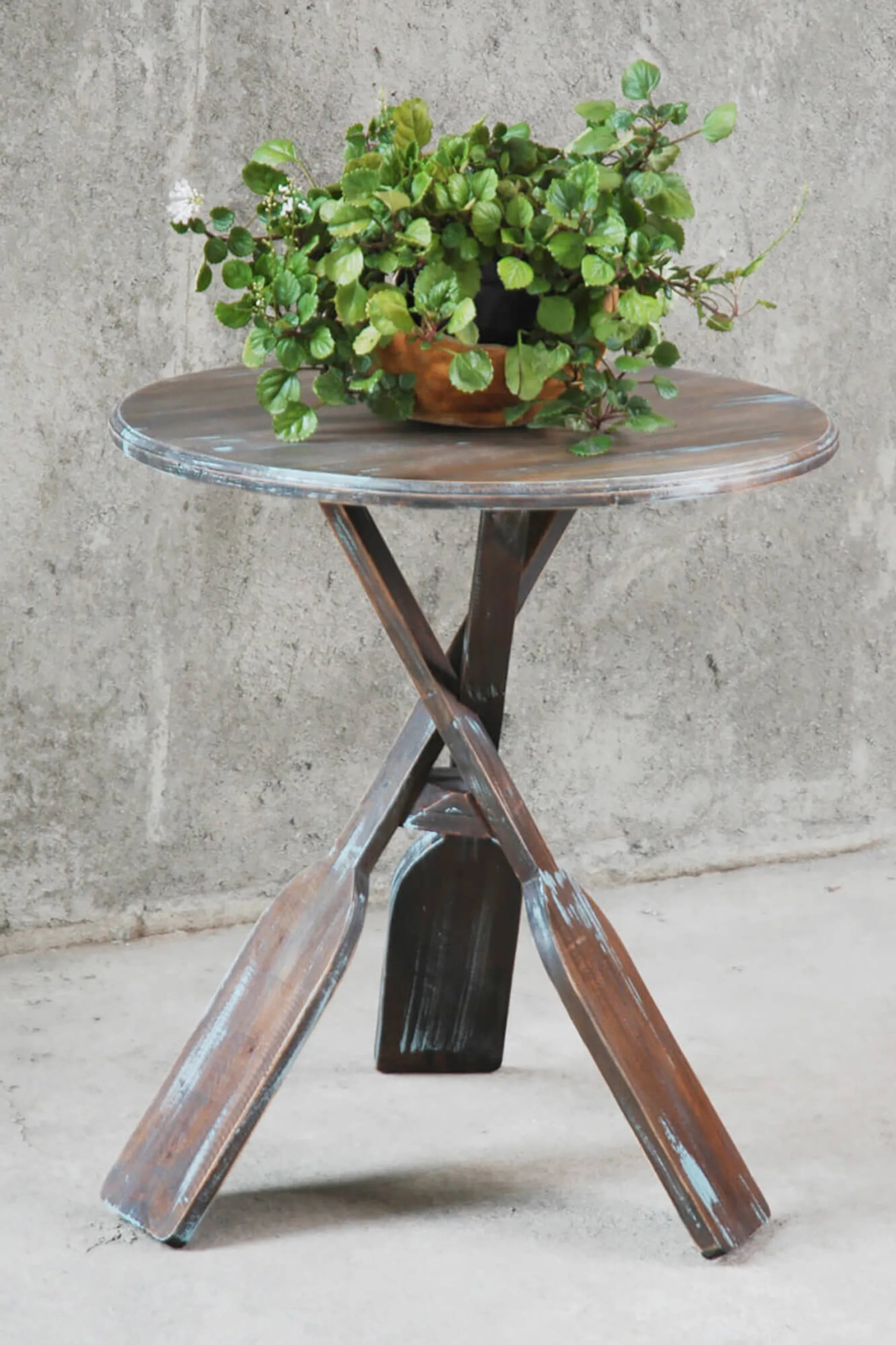 Sunset Trading Cottage Round Boat Oar Accent Table | Distressed Brown/Blue Solid Wood | Fully Assembled Nautical Stand