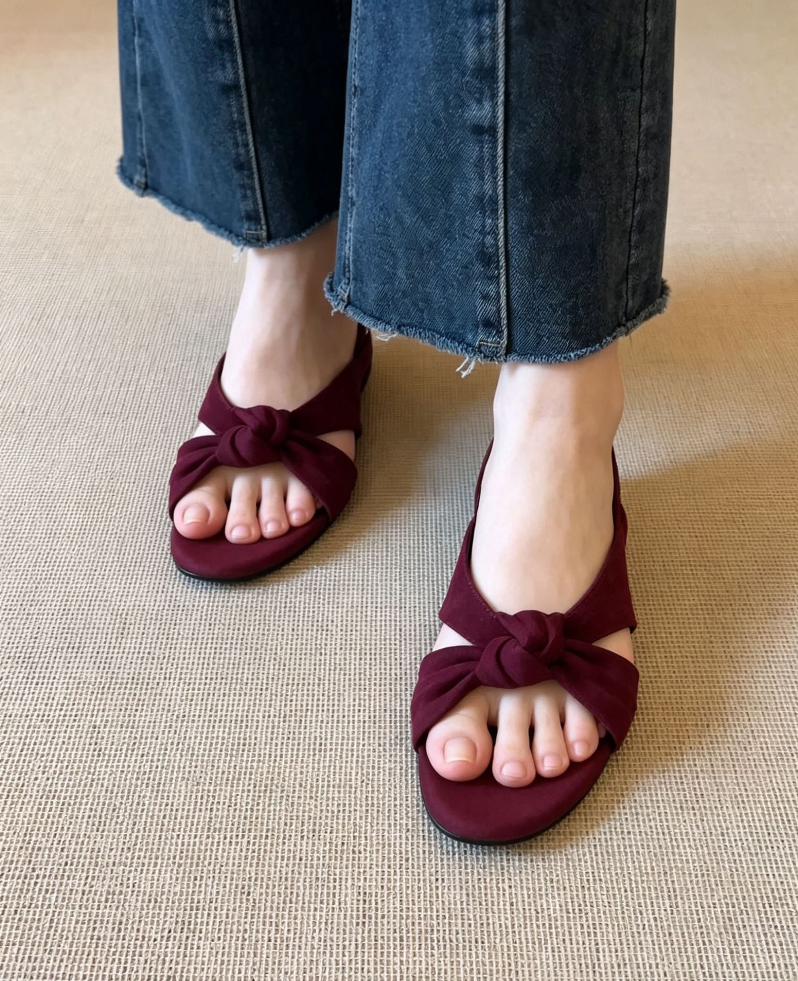 Simple Versatile Wedge Sandals That Are Easy On The Feet